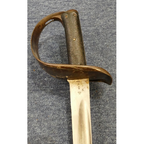 812 - A British Army Cavalry sword, stamped to blade 