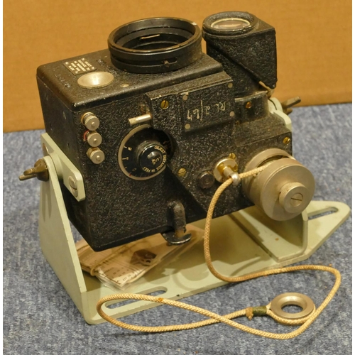 845 - An Aeronautical General Instruments (AGI) MkIV dial camera, circ. 1950's (boxed)