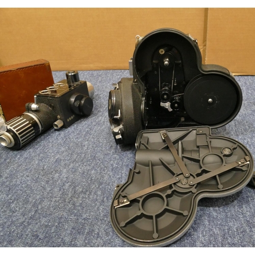 847 - An Arri Arriflex 16 cine camera no. 7315, with some accessories in later box