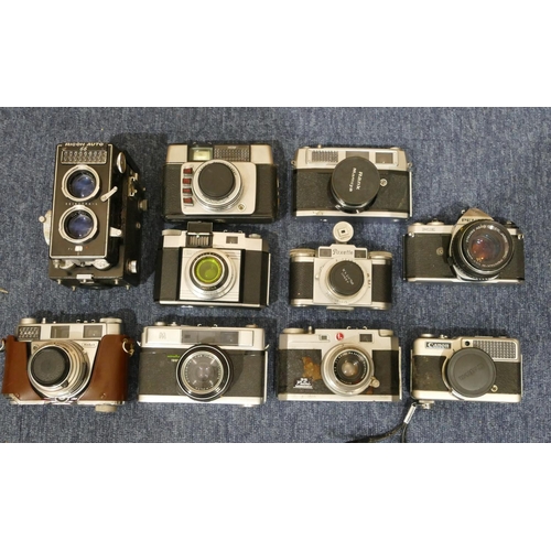 860 - 10 various cameras, including Paxette, Kodak Retina II, Ilford Sportsmaster, Minolta A5, Ricoh Auto ... 