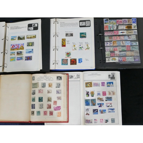 886 - 5 stamp albums containing international stamps, including Germany pre-1945