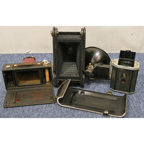 905 - A Leitz OTDYM, Visoflex II (boxed), a part Acetelyne Illuminant for magic lantern projector, a Kodak... 