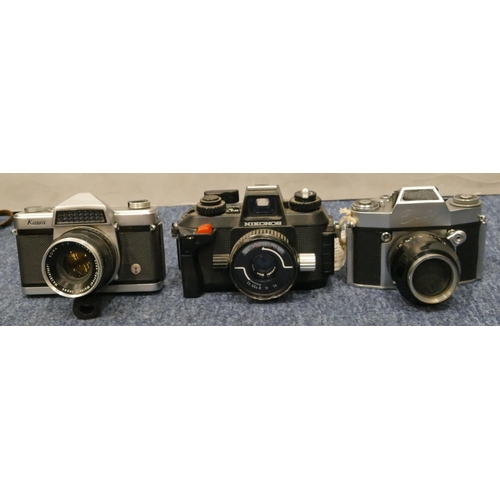 910 - A Nikonos Underwater Nikon IV-A camera, an Ihagee EXA II camera with leather case and a Kowa camera ... 