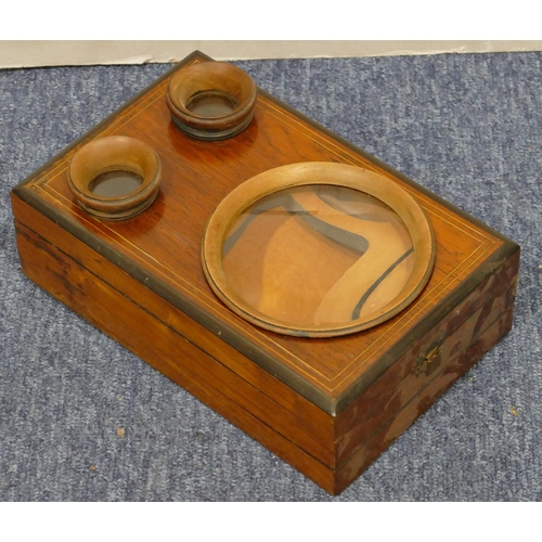 917 - A Victorian walnut Stereoscope Viewer, 23cm wide