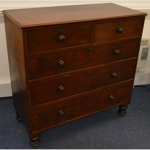 950 - A large 19th Century mahogany straight front chest of drawers with 2 short and 3 long graduated draw... 