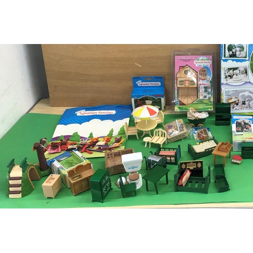 8108 - Sylvanian families Woodland wedding, boxed and a quantity of other Sylvanian families accessories, f... 