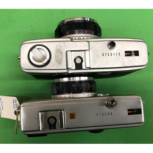 8119 - A quantity of various cameras including Praktica, Cosina, Edixa, Olympus etc. (14)