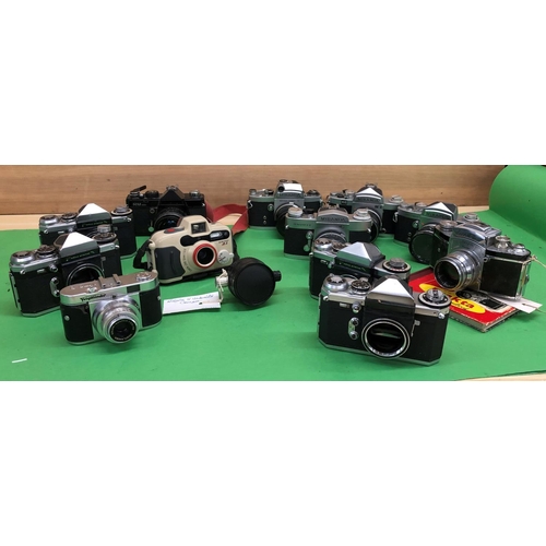 8126 - A quantity of various cameras, Miranda RE, Miranda RE-II, Miranda Sensorex II, Edixa Prismat TTL, Ex... 