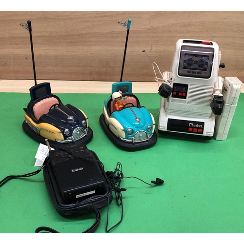 8135 - A Tomy chatbot, 2 miniature novelty bumper car radios and a mini Matsui radio.