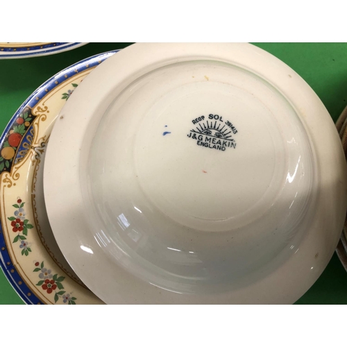 8171 - A set of 12 Limoges fish patterned dinner plates, gravy boat (1 edge chip)and platter, 10 Sutherland... 