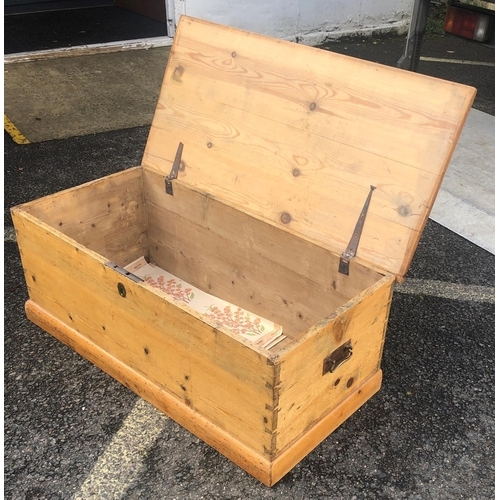 8013 - A pine blanket box with later pine hinged lid, 94cm wide, 45cm deep, 37cm high. This Lot is not held... 