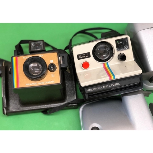 8130 - A quantity of instant cameras, Polaroid 103, Kodak EK160-EF, Polaroid Land Camera, Polaroid Vision e... 