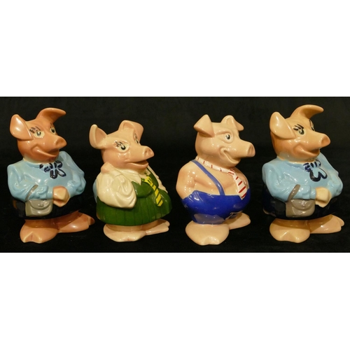 11 - 5 Wade pig money boxes, 2 x Mum, 1 x boy, 1 x girl and 1 x baby (5)