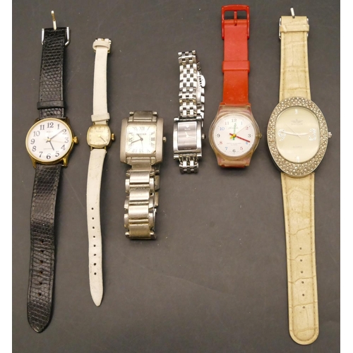 486 - A Bulova ladies' steel wristwatch with matching strap bracelet, 5 other wristwatches (6)