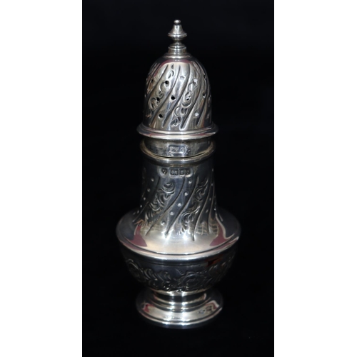 190 - An Edward VII silver round bulbous shaped sugar caster with embossed floral, leaf and scroll decorat... 