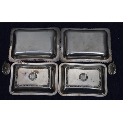 211 - A pair of silver plated rectangular shaped entrée dishes with covers and gadroon rims, 26cm wide