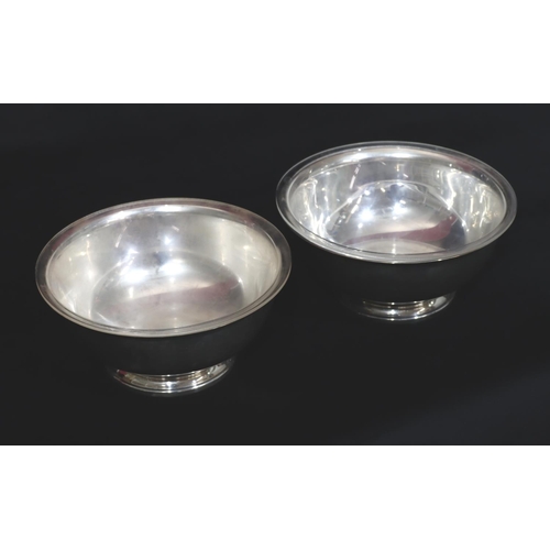248 - A pair of Gorham silver plated round bowls 