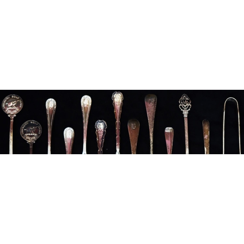 272 - 2 Birmingham silver Sudbury Golf Club teaspoons, circa 1921/2, 10 various silver odd teaspoons and a... 