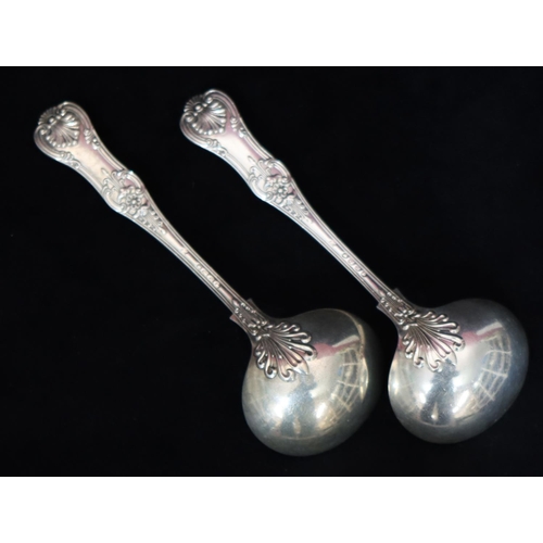 297 - A pair of Victorian Kings pattern sauce ladles, London 1880, maker Francis Higgins & Son, 5.7oz