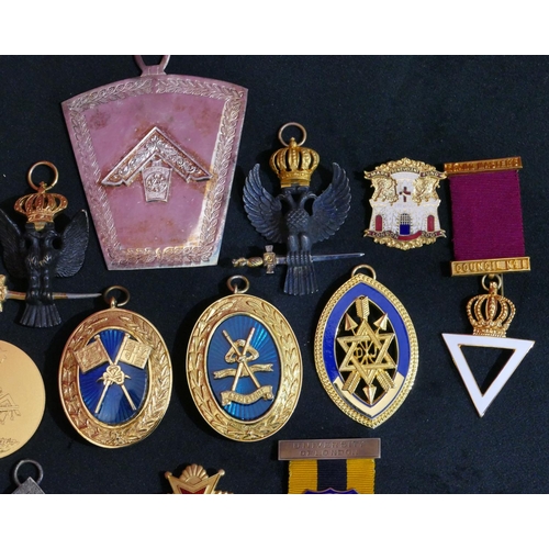 330 - 3 silver and silver gilt Masonic medals with enamel decoration and 9 various other Masonic medals (1... 