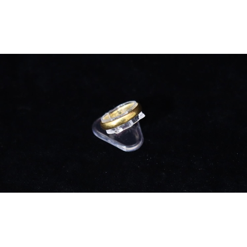 337 - A 22ct gold wedding ring, stamped 