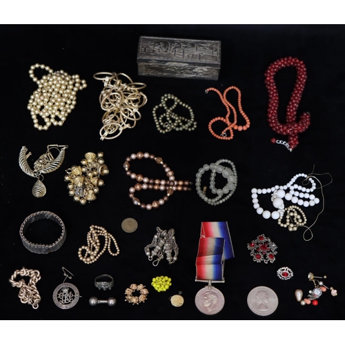 339 - A coral small bead necklace and a quantity of various costume and other jewellery etc.