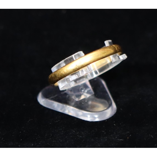 386 - A 22ct gold wedding ring (cut), Size P/Q, 3.2 grams