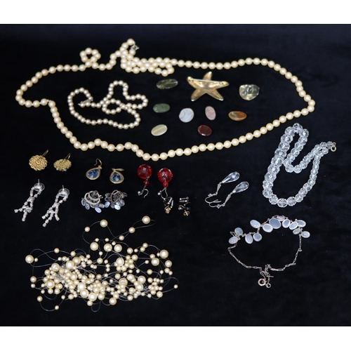 484 - A quantity of various jewellery and other earrings, a quantity of various jewellery etc.