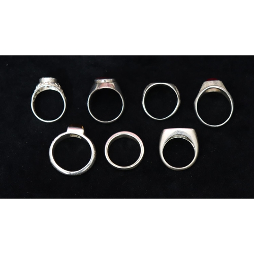 520 - 7 various silver rings set with various stones, 57.8 grams gross (7)