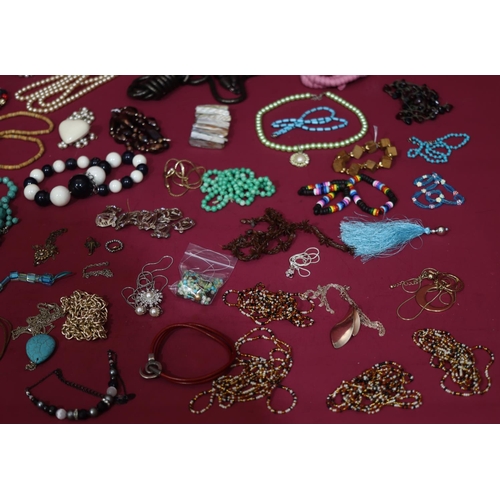 631 - A quantity of various costume bead necklaces etc, including buttons