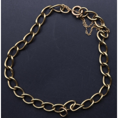 724 - A 9ct gold oval linked bracelet, 8 grams