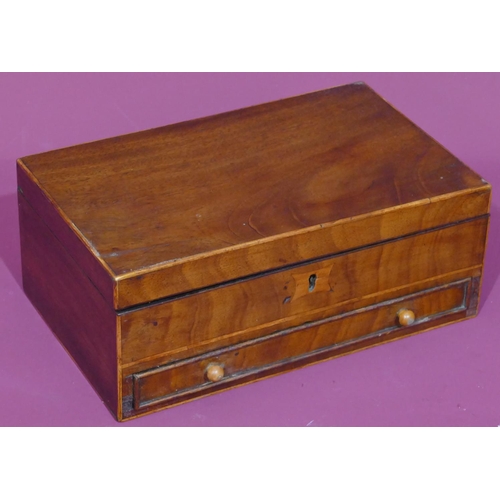 738 - A 19th Century mahogany rectangular shaped small box with part inlaid satin stringing, hinged top wi... 