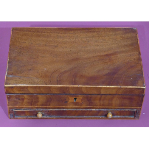 738 - A 19th Century mahogany rectangular shaped small box with part inlaid satin stringing, hinged top wi... 