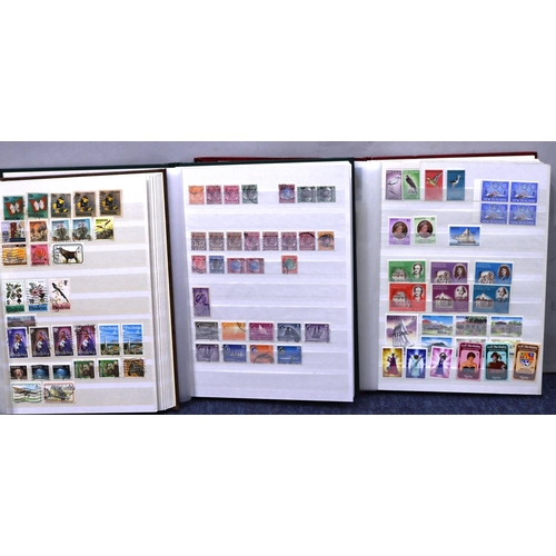 759 - 3 stamp albums 