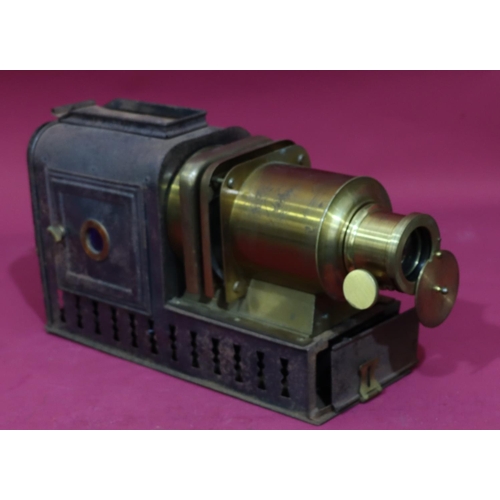 832 - Walter Tyler Helioscopic Magic Lantern, circa 1890, patent number 259 (boxed)