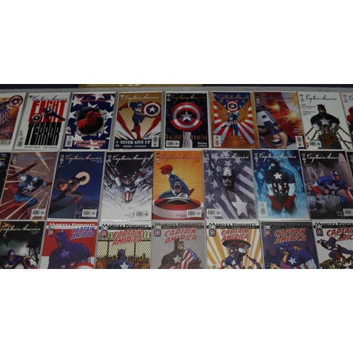 865 - Marvel comics - a set of 32 