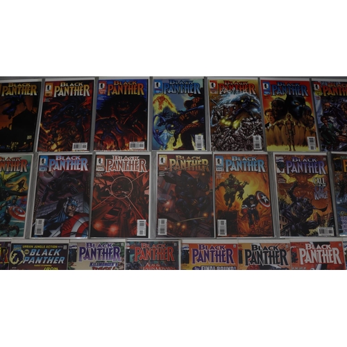 877 - Marvel comics - a set of 25 