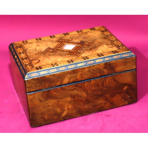 907 - A 19th Century walnut rectangular shaped jewellery box with inlaid parquetry decoration, hinged lid ... 