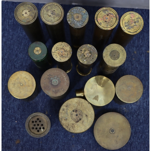 1089 - A quantity of various off military shells etc, tallest 31.2cm high.