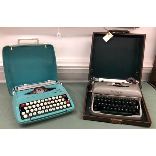 1115 - A vintage Remington Travel -Riter serial number GR 27892, in hard case and a Smith Corona portable t... 