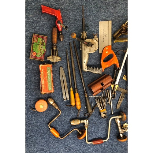 1141 - A large quantity of woodworking tools, drill, parts, clamps, braces, saw etc.