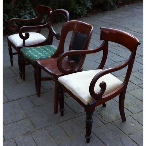 1289 - 4 odd dining chairs (2 carvers and 2 singles). This Lot is not held by PF Windibank. Please call to ... 