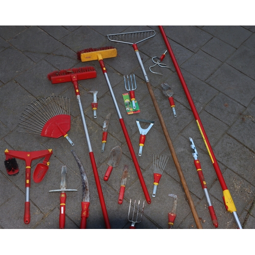 1295 - A quantity of German Wolf Garten tools. This Lot is not held by PF Windibank. Please call to arrange... 