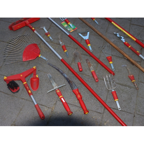 1295 - A quantity of German Wolf Garten tools. This Lot is not held by PF Windibank. Please call to arrange... 