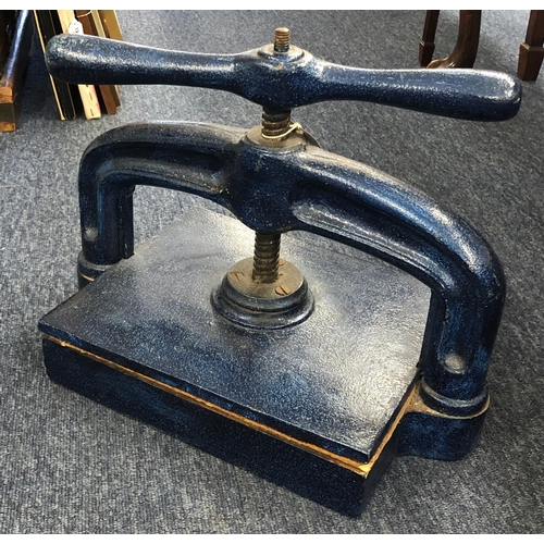 1263 - A blue metallic book press, 41cm wide, 25cm deep, 35cm high.