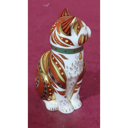 151 - A Royal Crown Derby Limited Edition paperweight in the form of a seated cat 