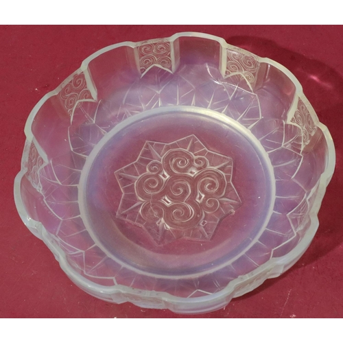 152 - Andre Hunebelle frosted glass round scallop shaped fruit bowl with scroll decoration, 26cm diameter,... 