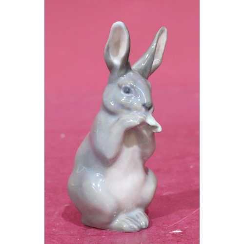 199 - A Royal Copenhagen figure of a hare no.1252, 9cm high