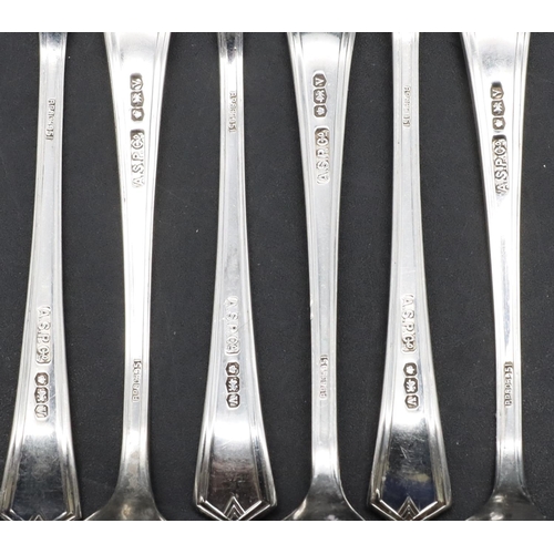 343 - A set of 6 Sheffield silver teaspoons in fitted black leather case, 1.4oz