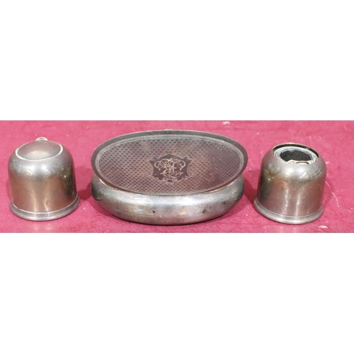 369 - A pair Birmingham silver circular inkwells with collapsible lids, 4.5cm high also an oval silver pla... 